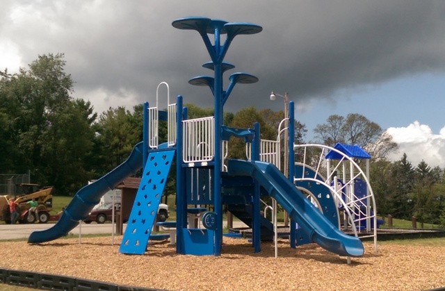 Monroe Cty Parks Climber Side View