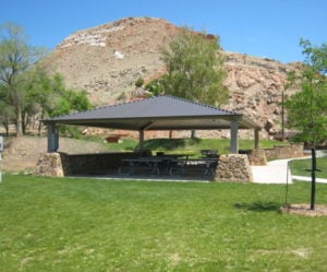 mountain hip shelter